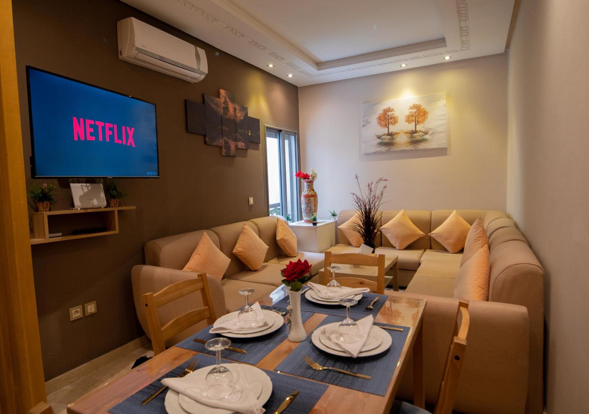 R101- Cosy And Stylish Apartment With King Size Bed- Belvedere Casablanca Bagian luar foto