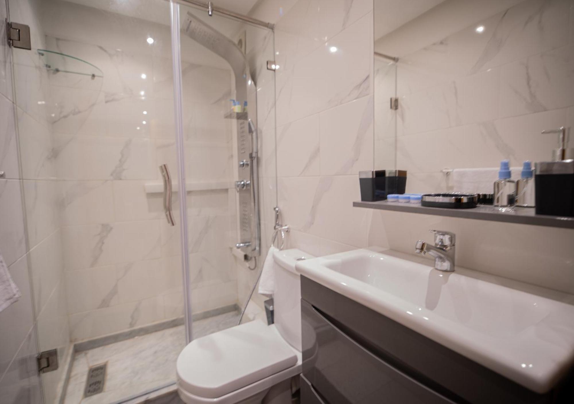 R101- Cosy And Stylish Apartment With King Size Bed- Belvedere Casablanca Bagian luar foto